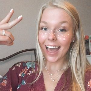 Meet your Posher, Maddy